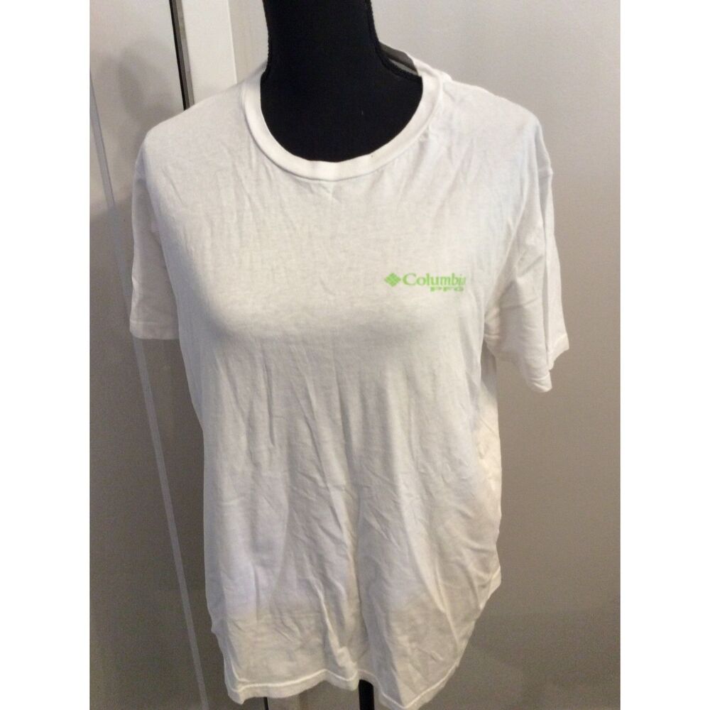 Columbia White Tee Shirt Short sleeve Fish Graphic Print Large L Crew